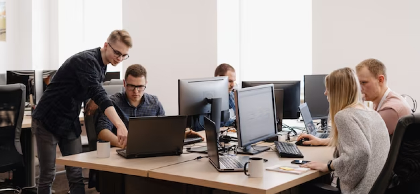 Top 10 AI Intelligence Agency Provider